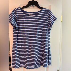 Old navy maternity shirt